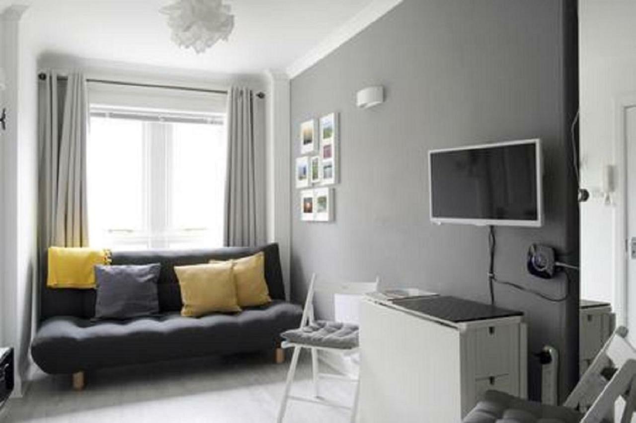 Park View Studio Walking Distance To Royal Mile Edinburgh Exterior photo